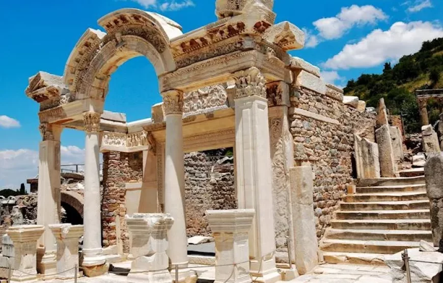 Kusadasi Ephesus Pamukkale Tour 5 Days