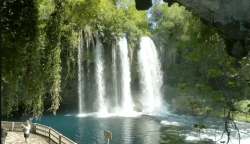 karpuzkaldiran_waterfall